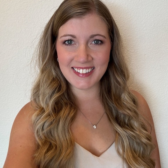 Meet your Posher, Ashley - Picture 1 of 1